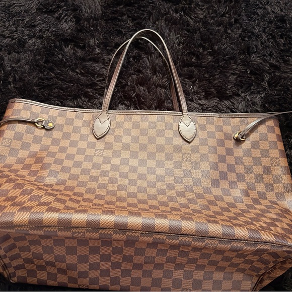 GM Louis Vuitton Neverfull - Picture 1 of 7